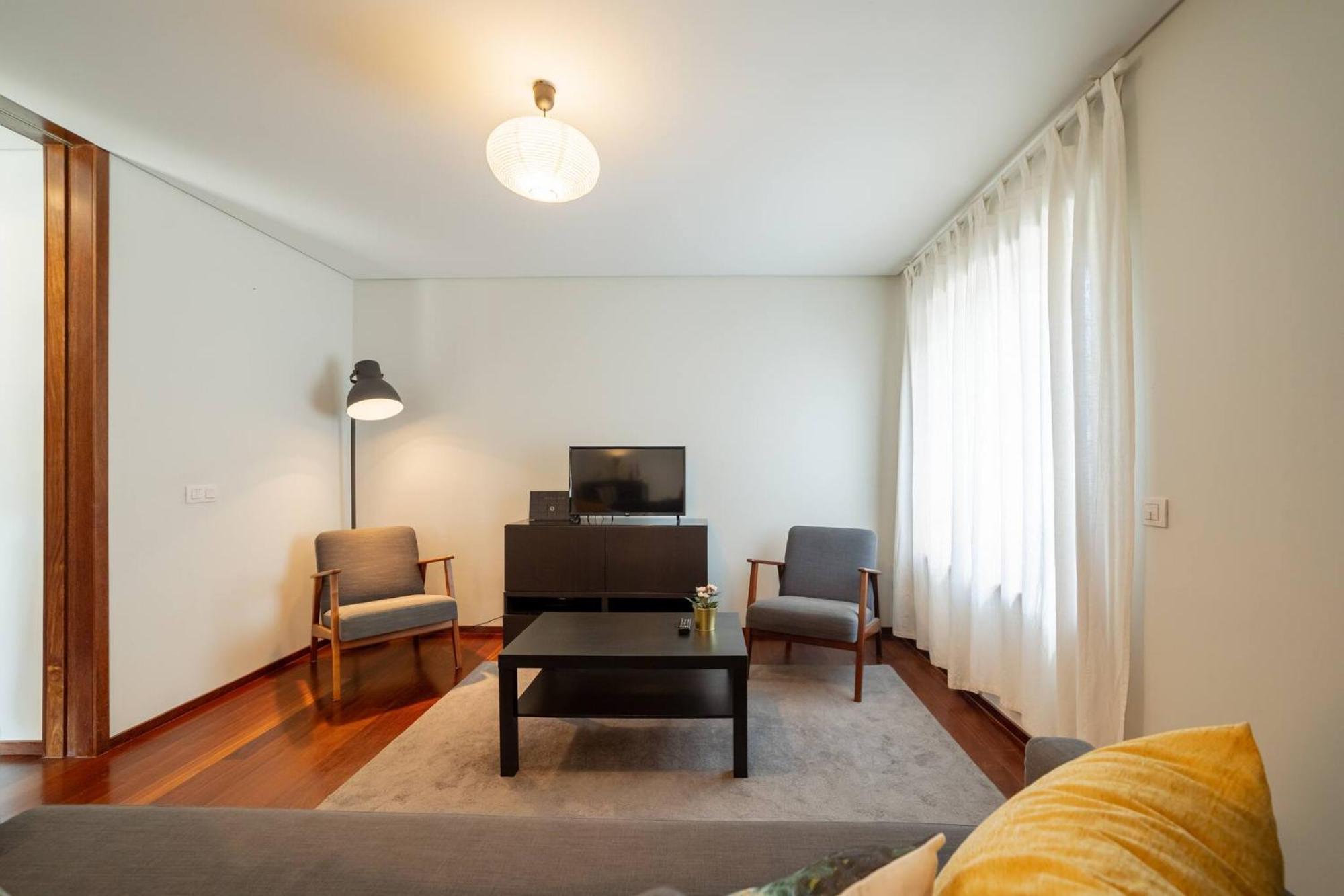 Modern Cedofeita By Hosty * Oporto
